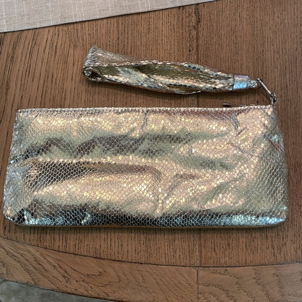 Wristlet - Picture 2 of 3